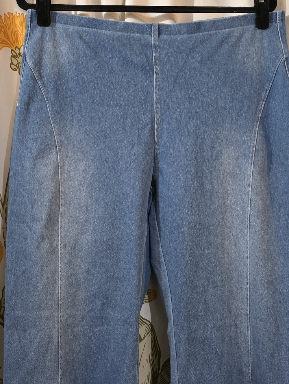Halara Slightly Flared Jeans - Picture 2 of 4